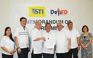 Signing of MoA between DepEd and STI