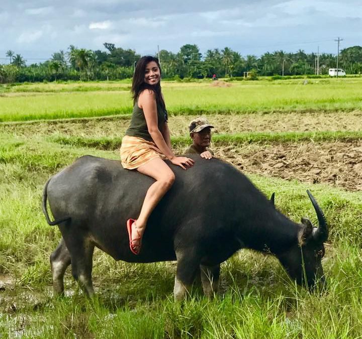 Former Bond Girl Set To Promote PH As Tourist Destination