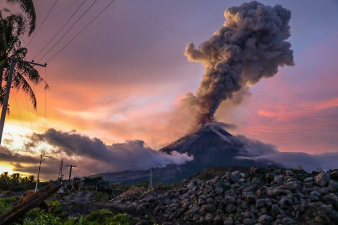 Mayon Volcano eruption sparks Philippine tourism boom | Good News Pilipinas