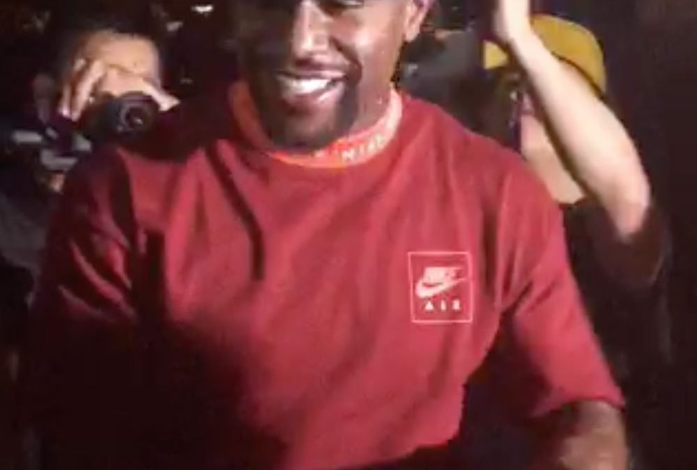 Floyd Mayweather visits PH to thank Filipino fans