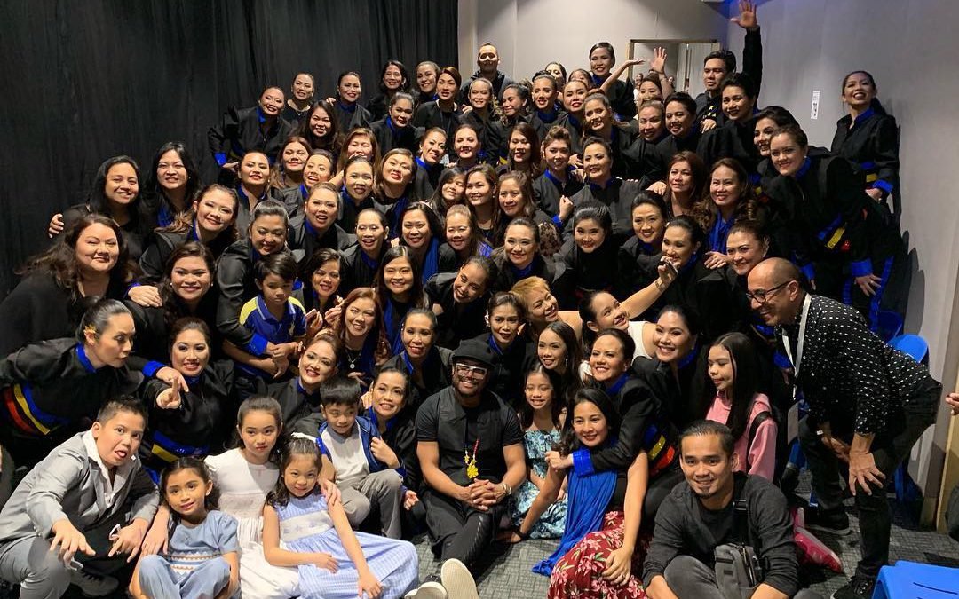 Kapampangan Apl.de.ap donates medical equipment to diagnose infant blindness