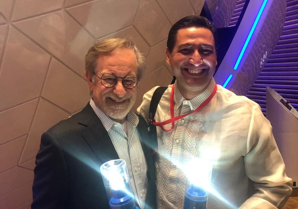 Hollywood film genius Steven Spielberg praises, endorses Illac Diaz’s Liter of Light in Comcast Philadelphia event | GoodNewsPilipinas.com Exclusive