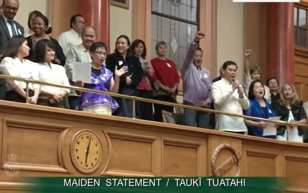New Zealand Parliament gallery sing “Pinoy Ako” to cheer KiwiNoy MP Paulo Garcia