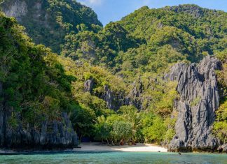 Hidden beach El Nido Philippines