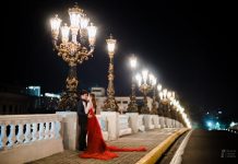 Jones Bridge at night