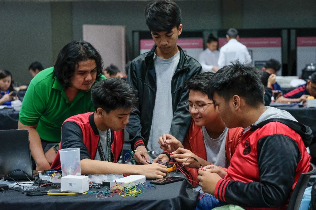 Filipino basketball-inspired robotics