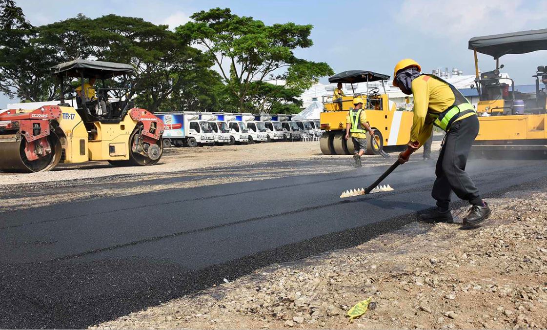 recycled plastics Philippine road