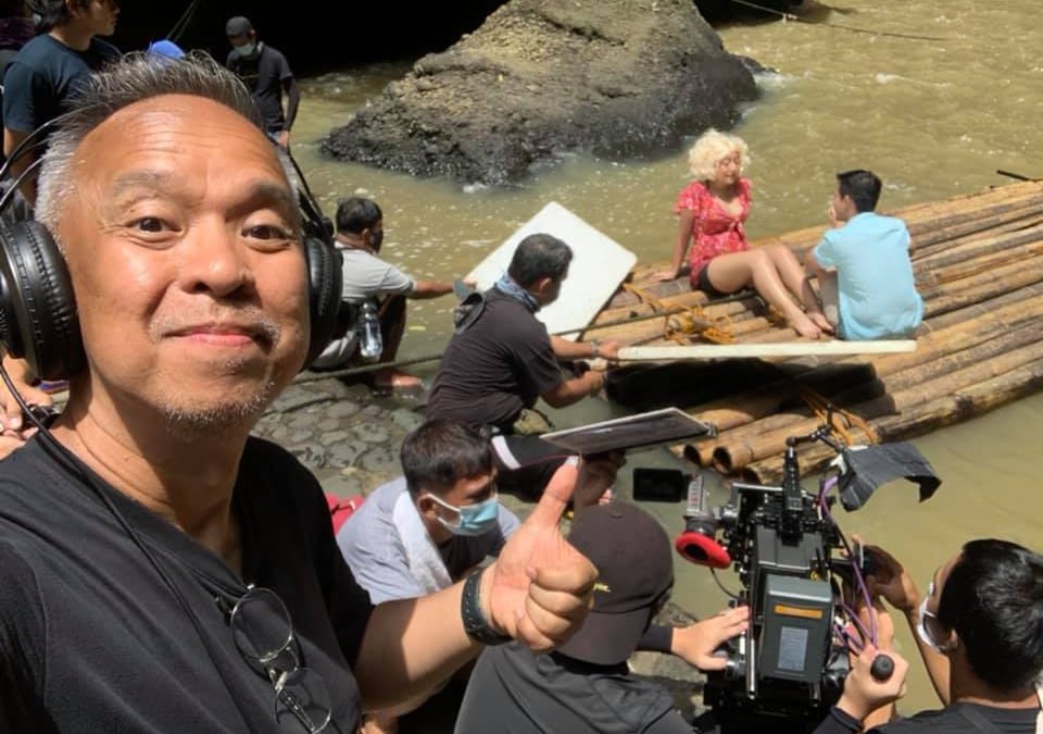 Louie Ignacio receives Lifetime Achievement Award from Manhattan Festival