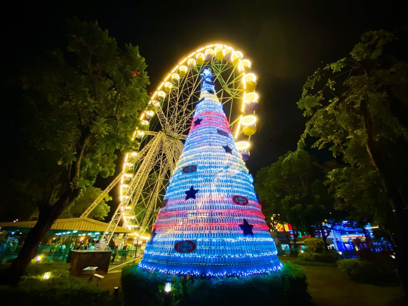 look-5-creative-christmas-trees-you-can-see-in-the-philippines-good