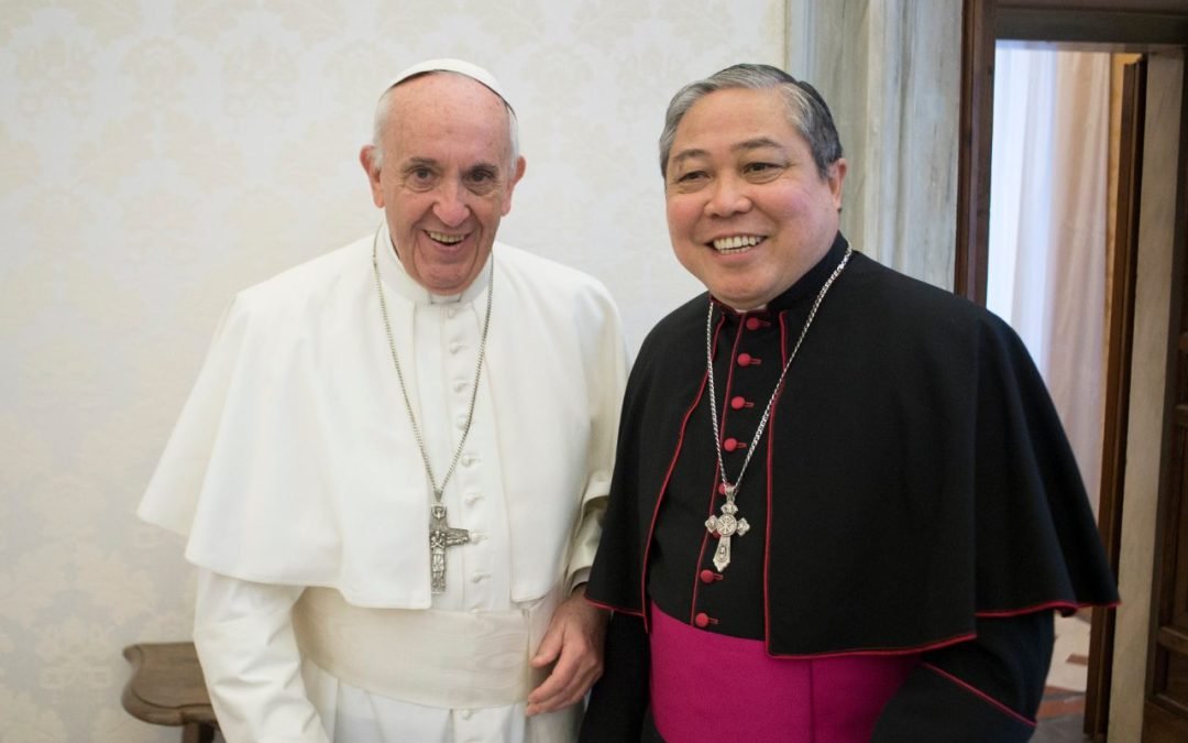 Vatican envoy hails Filipino migrants as best missionaries