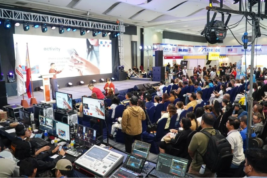 Filipino entrepreneurs attending PHILSME Business Expo 2026 at SMX Convention Center Manila